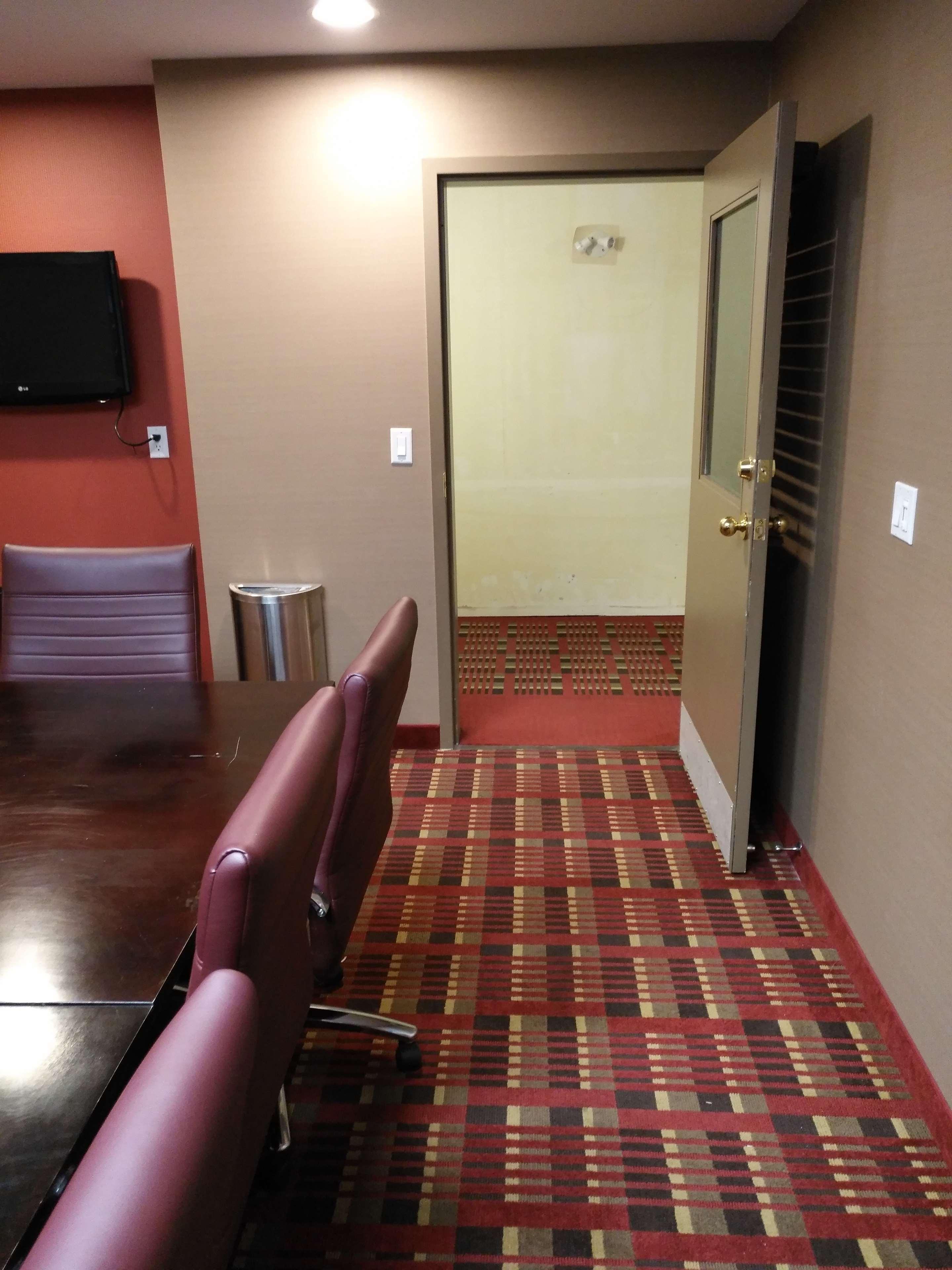 Best Western Plus Red Deer Inn & Suite Zewnętrze zdjęcie