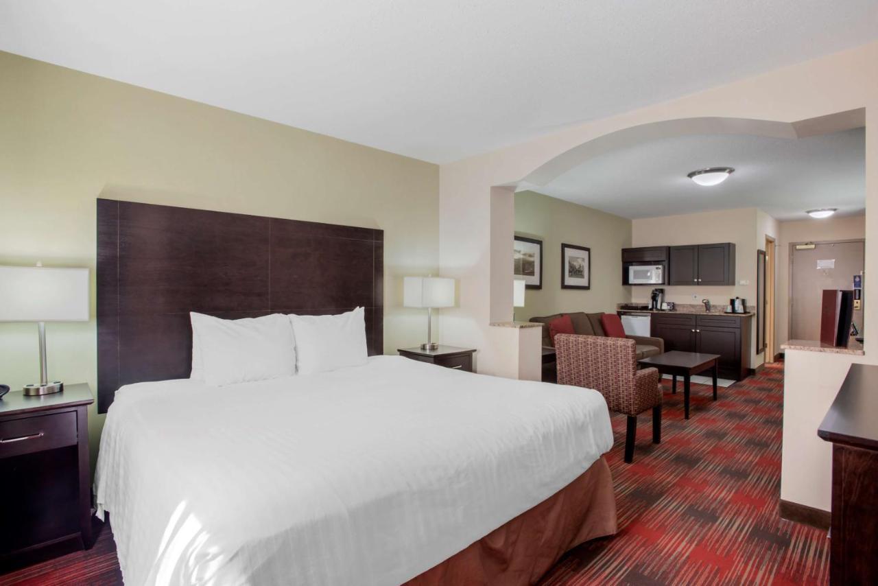 Best Western Plus Red Deer Inn & Suite Zewnętrze zdjęcie