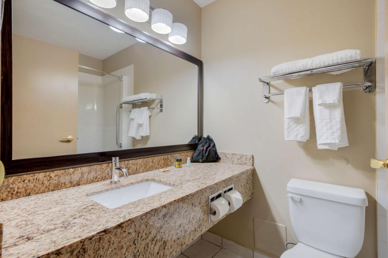 Best Western Plus Red Deer Inn & Suite Zewnętrze zdjęcie