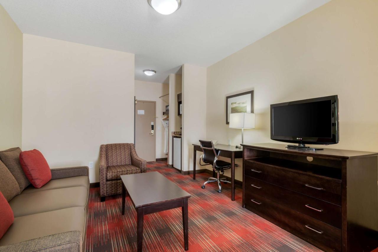 Best Western Plus Red Deer Inn & Suite Zewnętrze zdjęcie