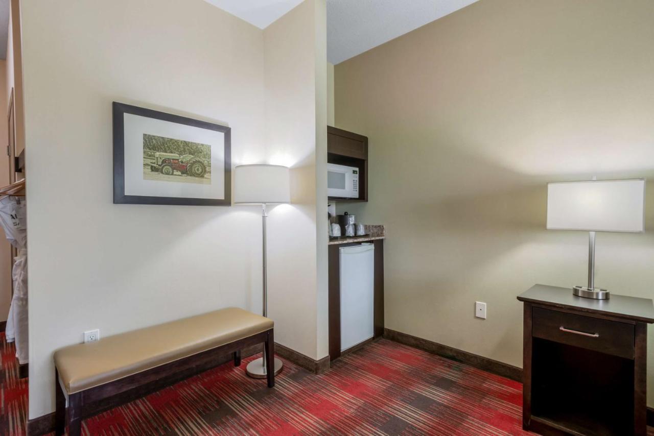 Best Western Plus Red Deer Inn & Suite Zewnętrze zdjęcie