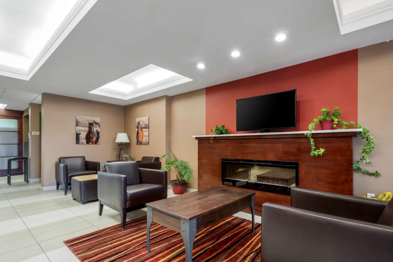 Best Western Plus Red Deer Inn & Suite Zewnętrze zdjęcie