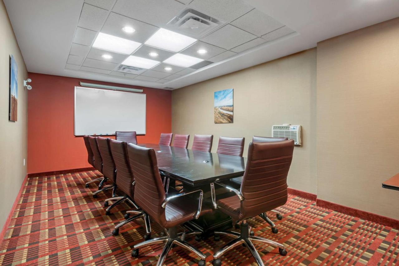 Best Western Plus Red Deer Inn & Suite Zewnętrze zdjęcie